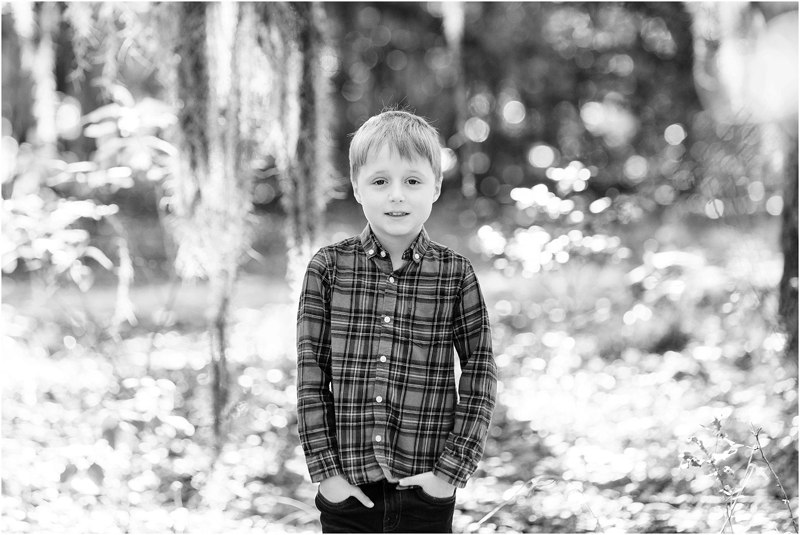 Extended family portraits at Lake Louisa State Park in Clermont Florida