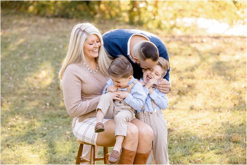 Fall family photography at Kinder Farm Park in Millersville, Maryland