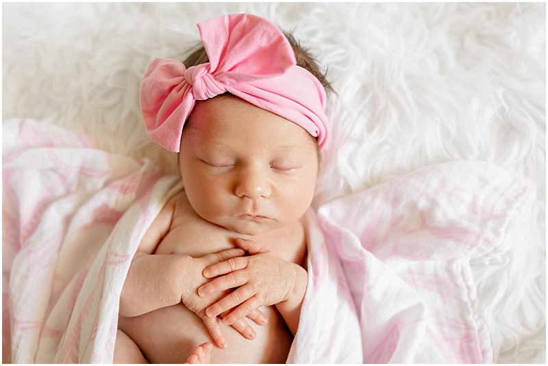 Lifestyle Newborn photography in Annapolis, Maryland