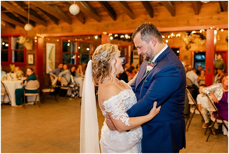 Fall Wedding at Camp Puh'tok in Monkton, Maryland by StaceyLee Photography