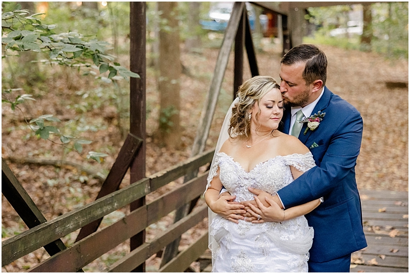 Fall Wedding at Camp Puh'tok in Monkton, Maryland by StaceyLee Photography